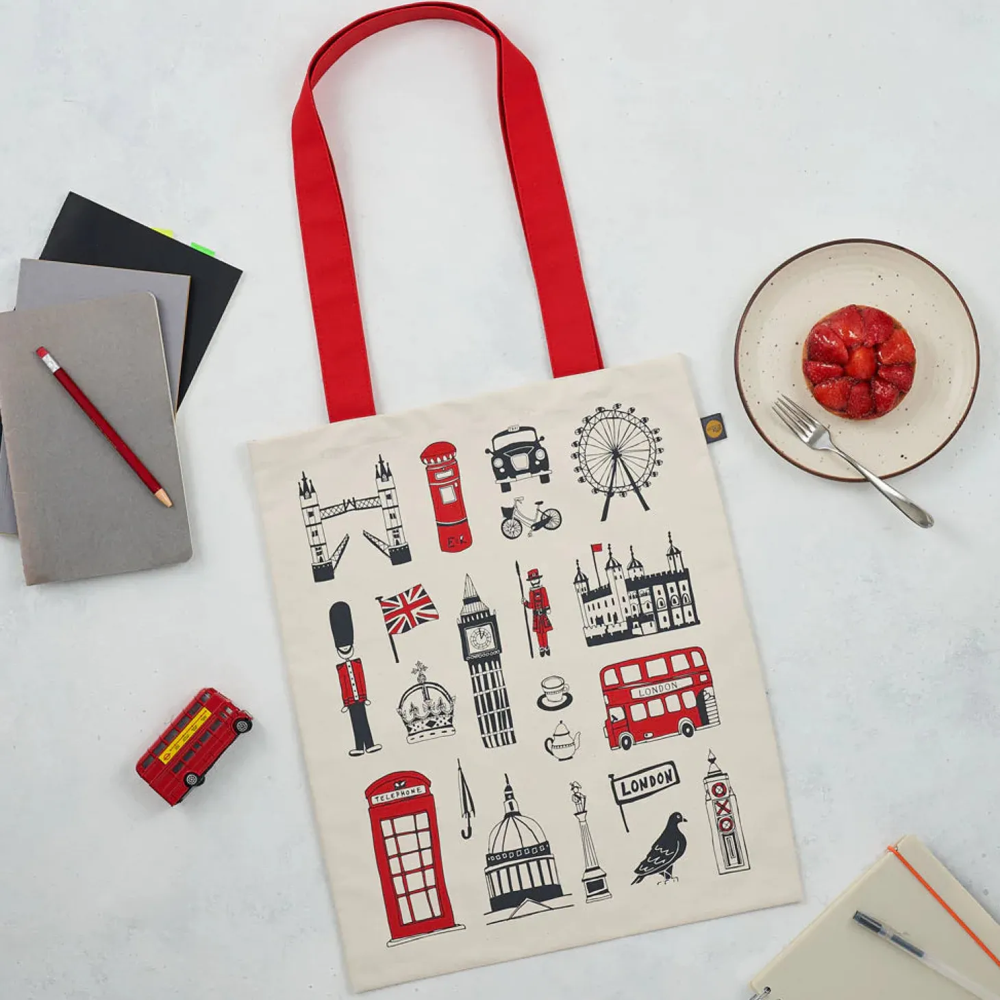 big_smoke_london_canvas_bag_by_victoria_eggs_0.webp Cheap Big Smoke London Canvas Bag by Bags | London Gifts