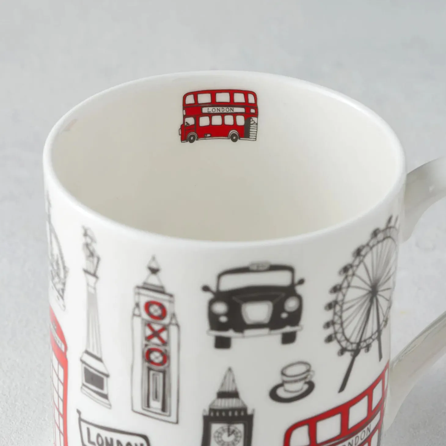 big_smoke_london_mug_by_victoria_eggs_2.webp Cheap Big Smoke London Mug by Mugs | London Gifts