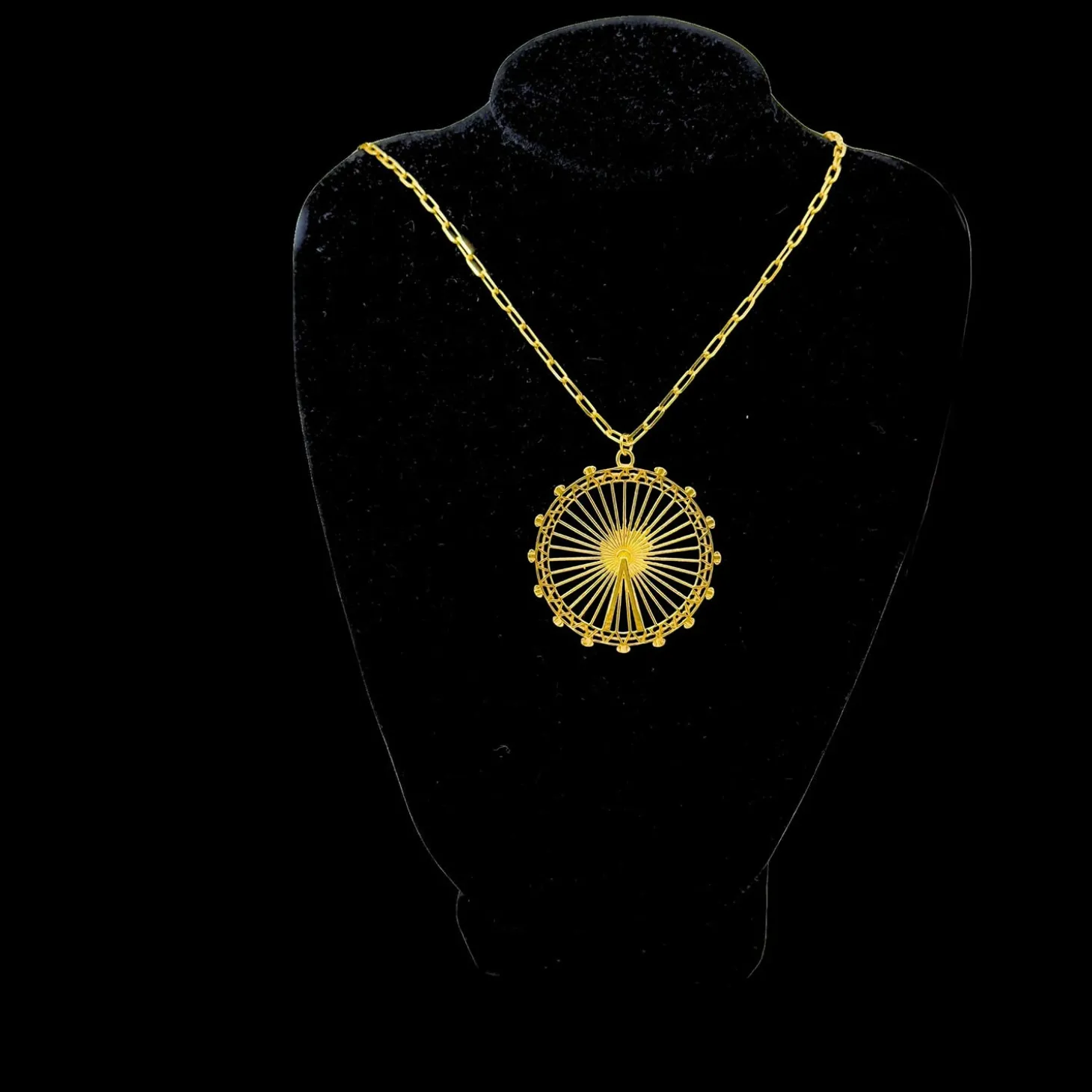 jey_jewels_london_eye_pendant_necklace__large_1.webp Flash Sale London Eye Pendant Necklace - Large Jewellery & Pins | Luxury Gifts