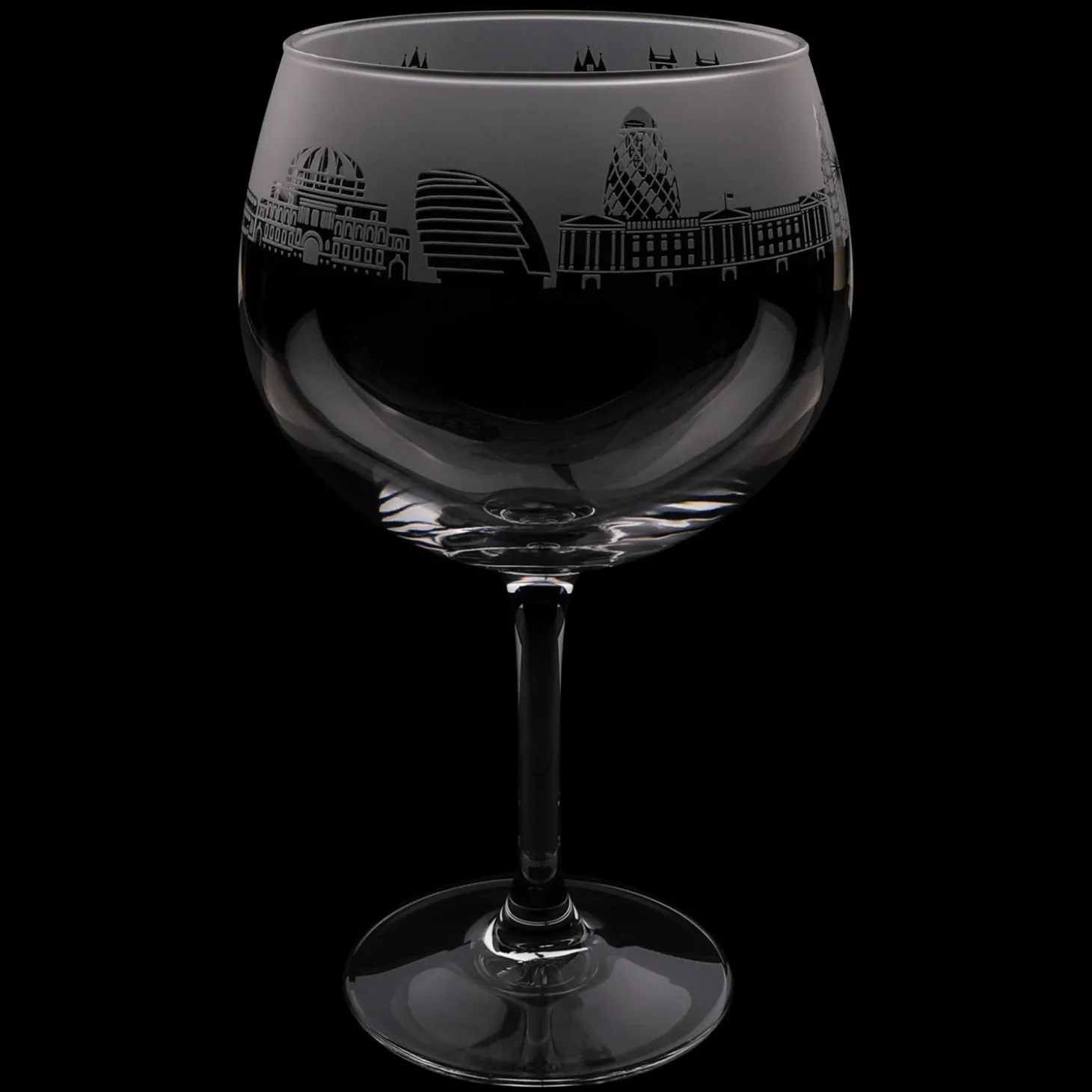 london_skyline_milford_gin_balloon_glass_2.webp Clearance London Skyline Milford Gin Balloon Glass Glasses & Glassware | Luxury Gifts