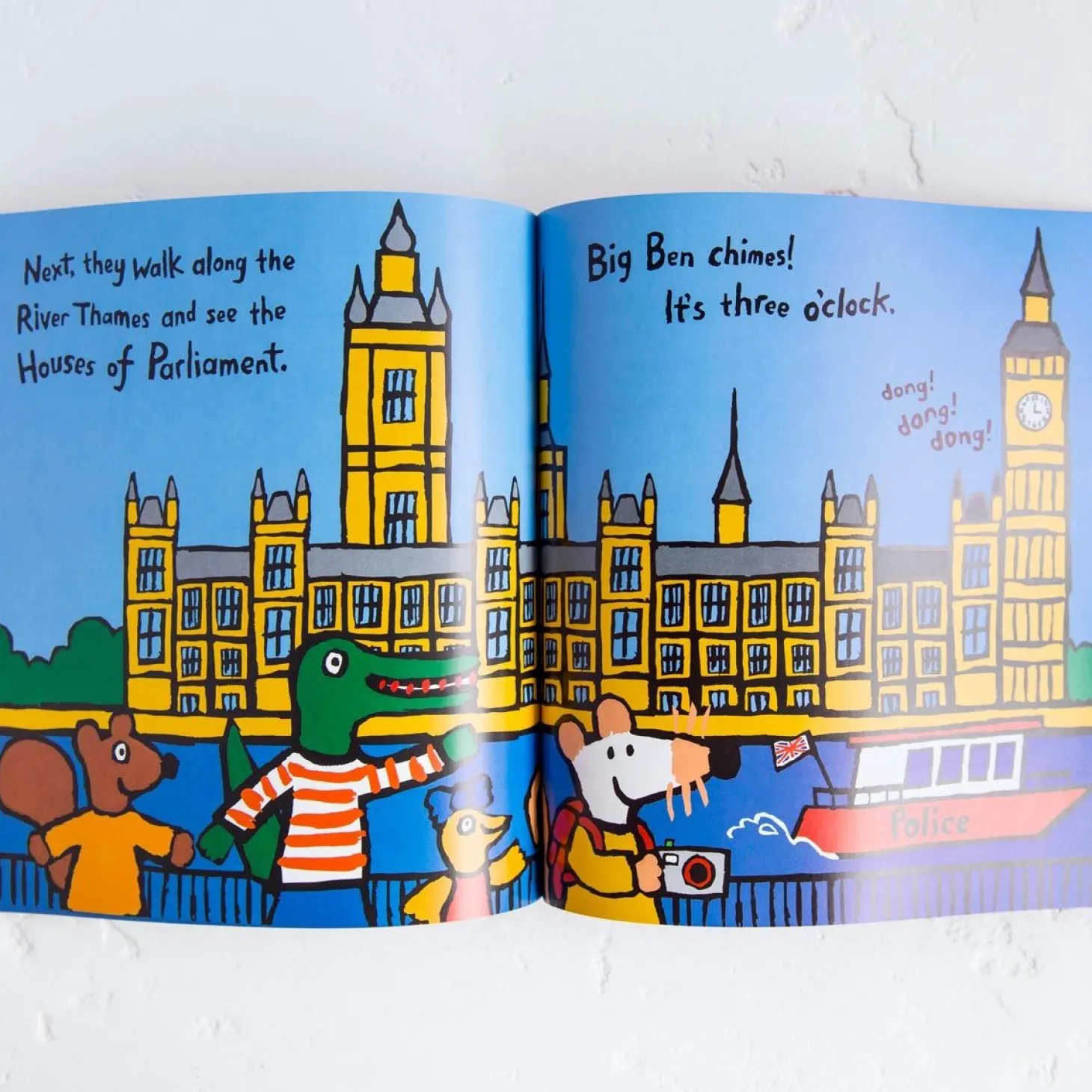 maisy_goes_to_london_book_2.webp Flash Sale Maisy Goes To London Book Children's Books | London Gifts