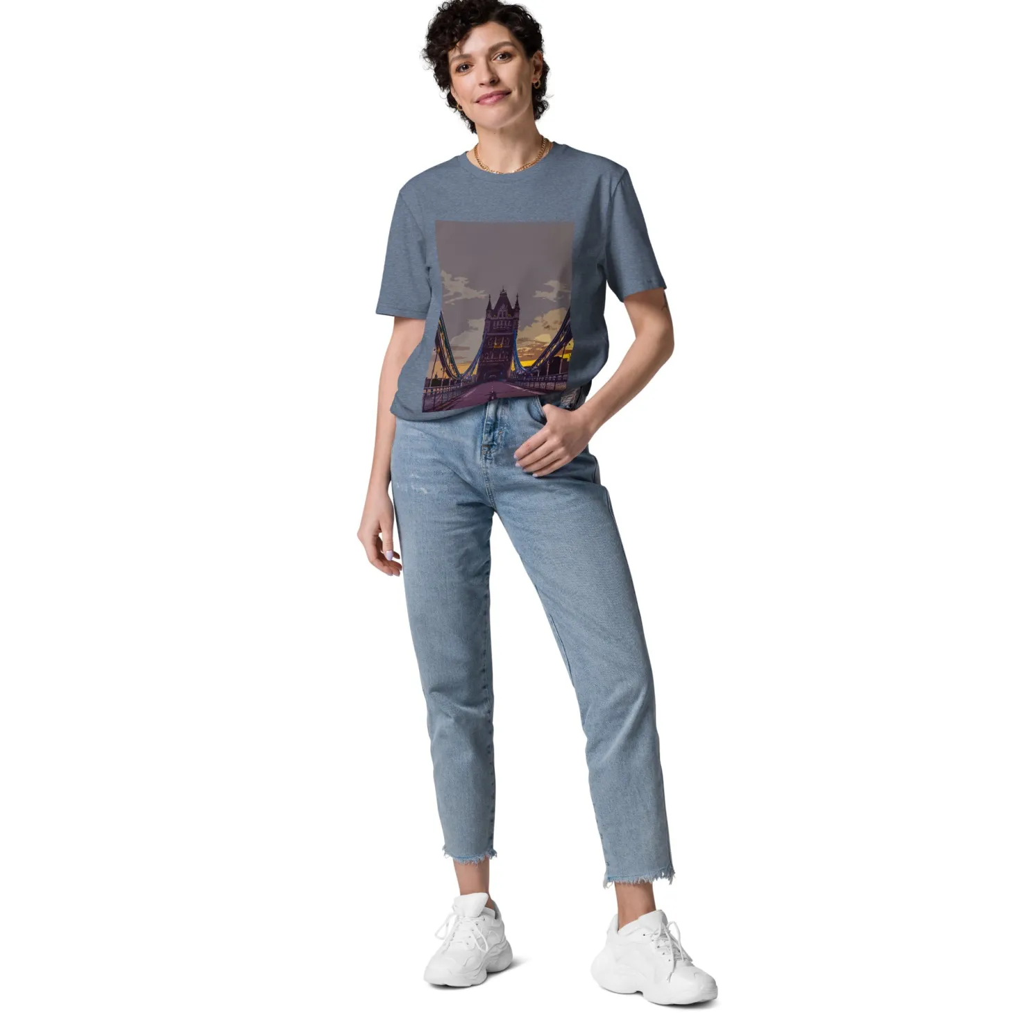 tower_bridge_at_dawn__organic_cotton_tshirt_14.webp Cheap Tower Bridge at Dawn - Organic Cotton T-Shirt Clothing | Tower Bridge Gifts