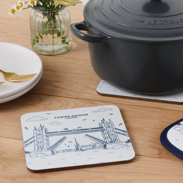Cheap Tower Bridge Pot Stand by Tower Bridge Gifts